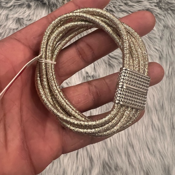 Bracelets bundle - Picture 6 of 9